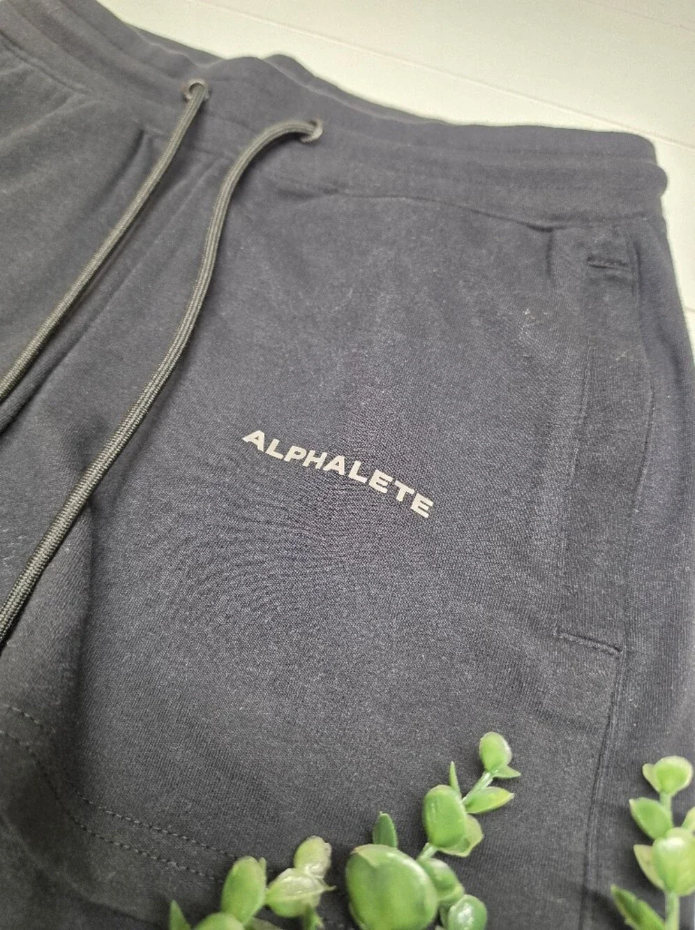 Alphalete Sweat Pant Black Drawstring Performance Shorts MEDIUM